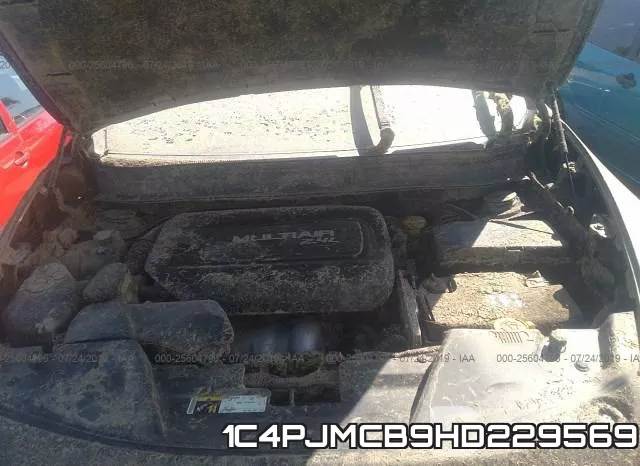 1C4PJMCB9HD229569 фото 2