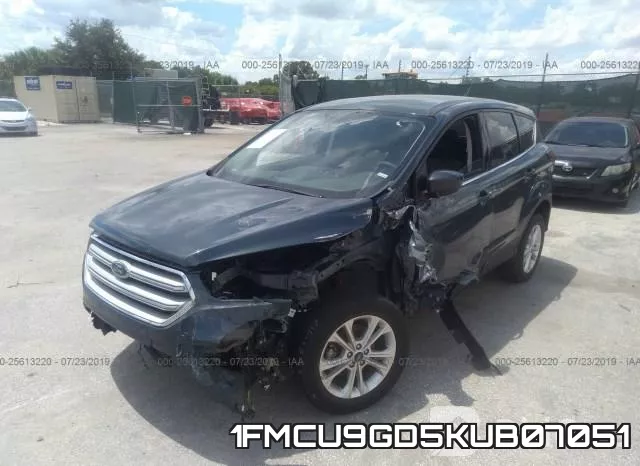 1FMCU9GD5KUB07051 фото 7