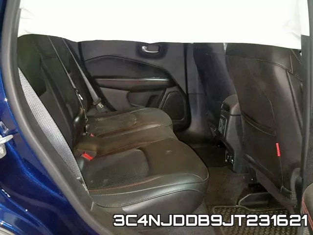 3C4NJDDB9JT231621 фото 7