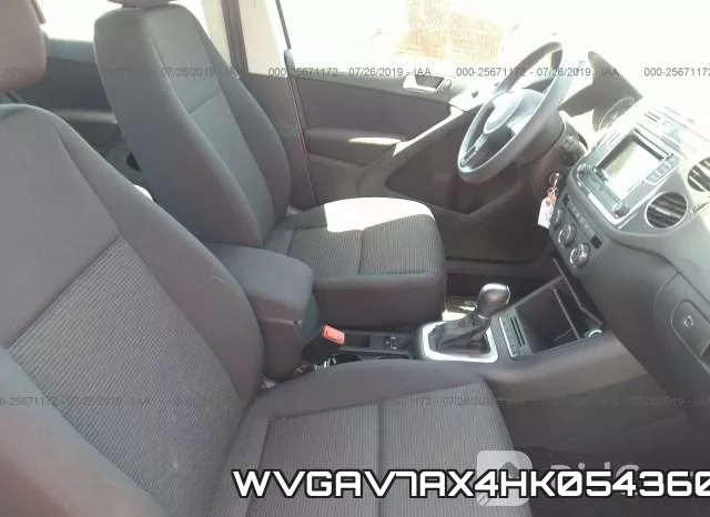 WVGAV7AX4HK054360 фото 6
