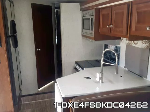 1FDXE4FS8KDC04262 фото 10