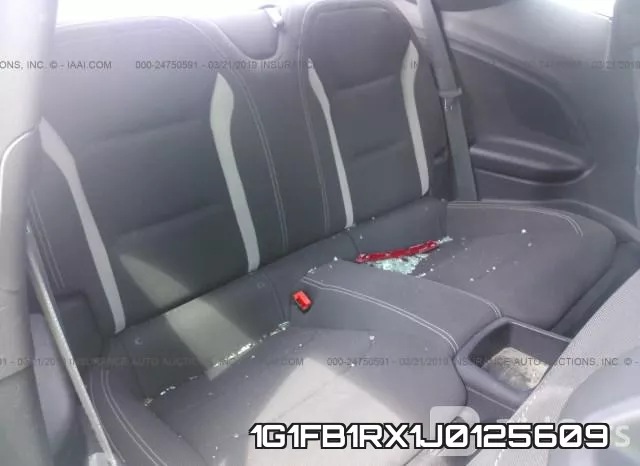 1G1FB1RX1J0125609 фото 9