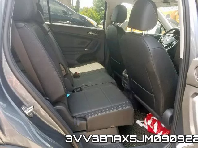 3VV3B7AX5JM090922 фото 7