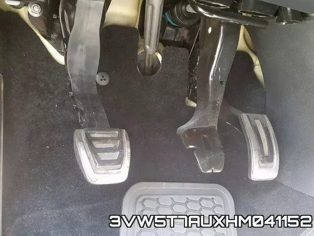 3VW5T7AUXHM041152 фото 9