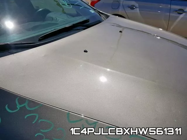 1C4PJLCBXHW561311 фото 10