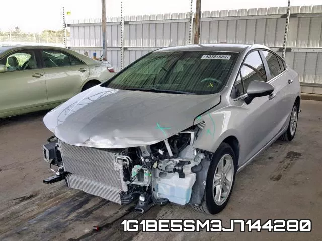 1G1BE5SM3J7144280 фото 3