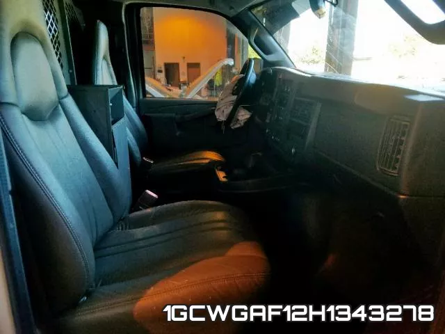 1GCWGAF12H1343278 фото 6