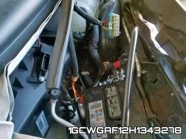 1GCWGAF12H1343278 фото 10