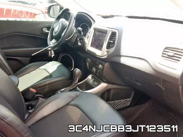 3C4NJCBB3JT123511 фото 6
