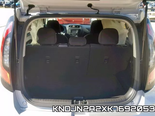KNDJN2A2XK7692053 фото 10
