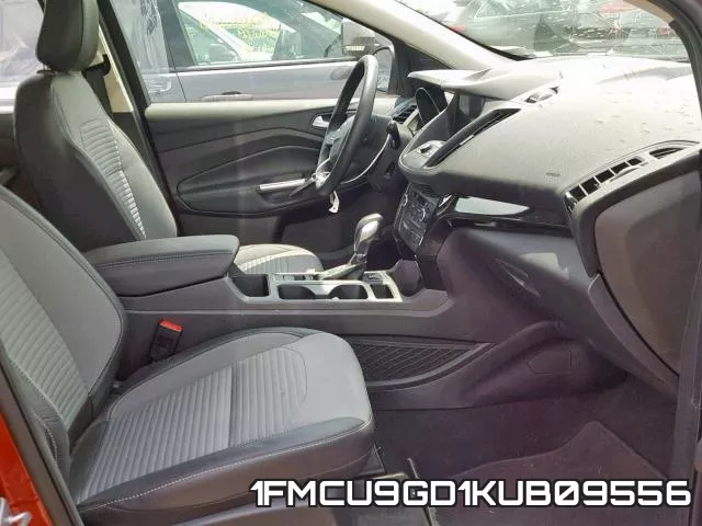 1FMCU9GD1KUB09556 фото 6