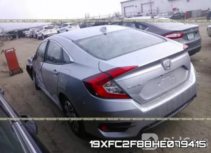 19XFC2F88HE079415 фото 4