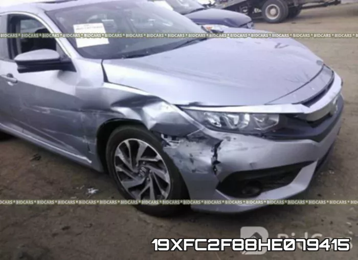 19XFC2F88HE079415 фото 7