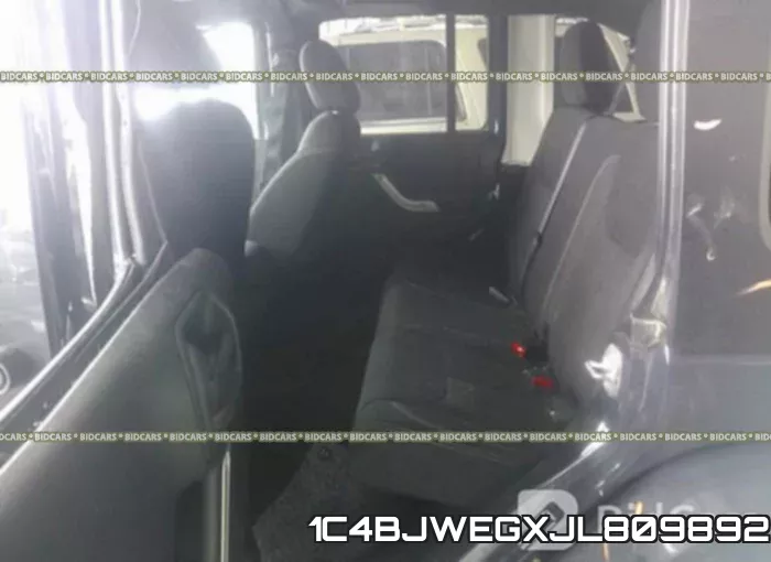 1C4BJWEGXJL809892 фото 9