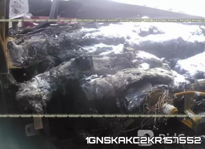 1GNSKAKC2KR157552 фото 8