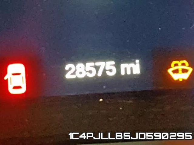 1C4PJLLB5JD590295 фото 9