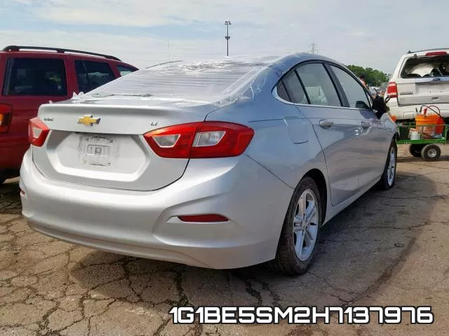 1G1BE5SM2H7137976 фото 5