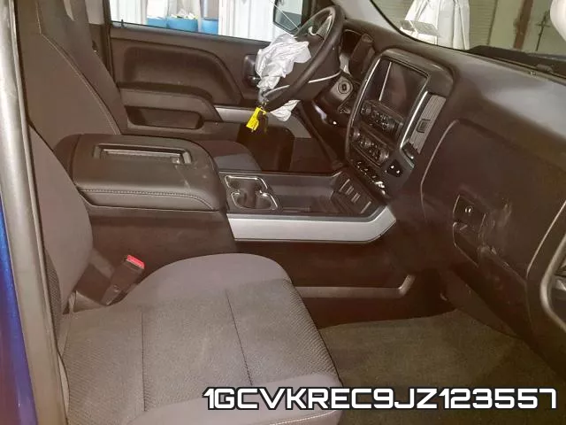 1GCVKREC9JZ123557 фото 6