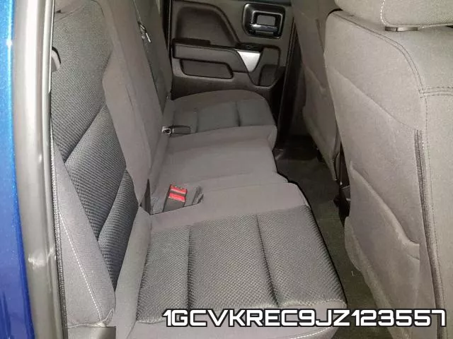 1GCVKREC9JZ123557 фото 7