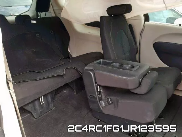 2C4RC1FG1JR123595 фото 7