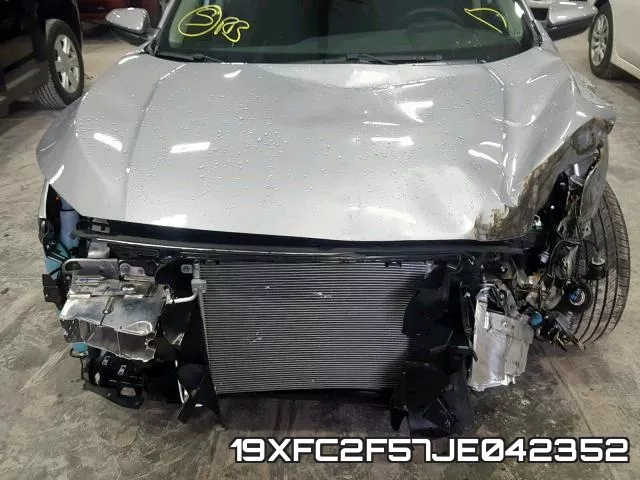 19XFC2F57JE042352 фото 10