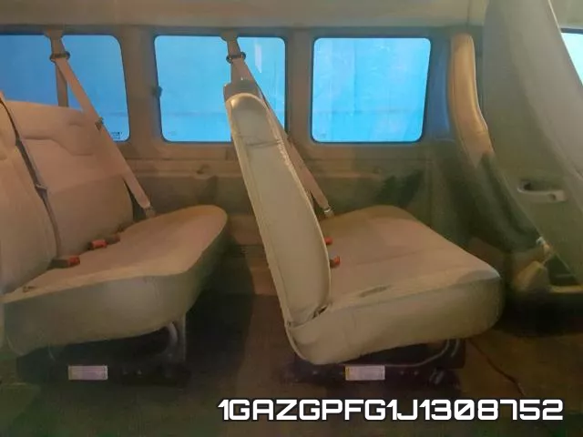 1GAZGPFG1J1308752 фото 7