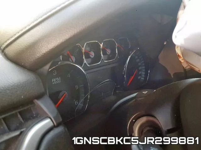 1GNSCBKC5JR299881 фото 9