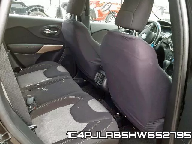1C4PJLAB5HW652795 фото 7