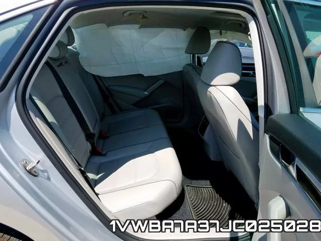 1VWBA7A37JC025028 фото 7