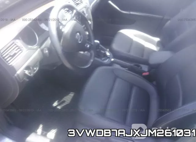 3VWDB7AJXJM261031 фото 6