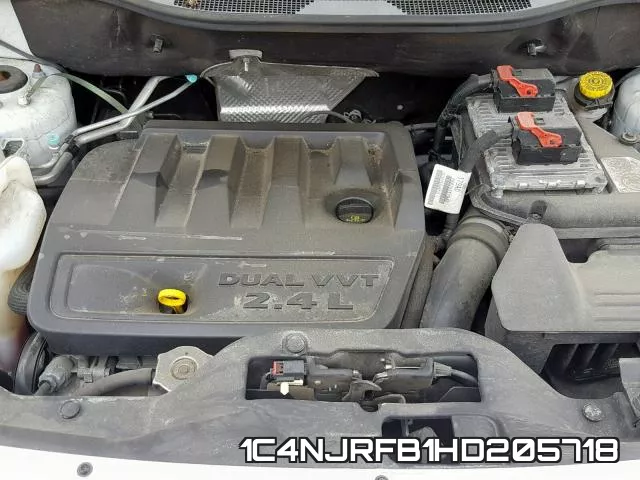 1C4NJRFB1HD205718 фото 8
