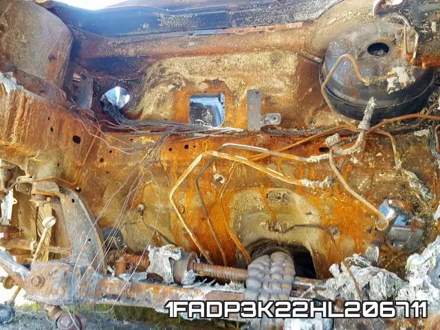 1FADP3K22HL206711 фото 8