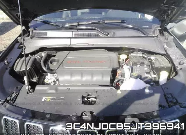 3C4NJDCB5JT396941 фото 2
