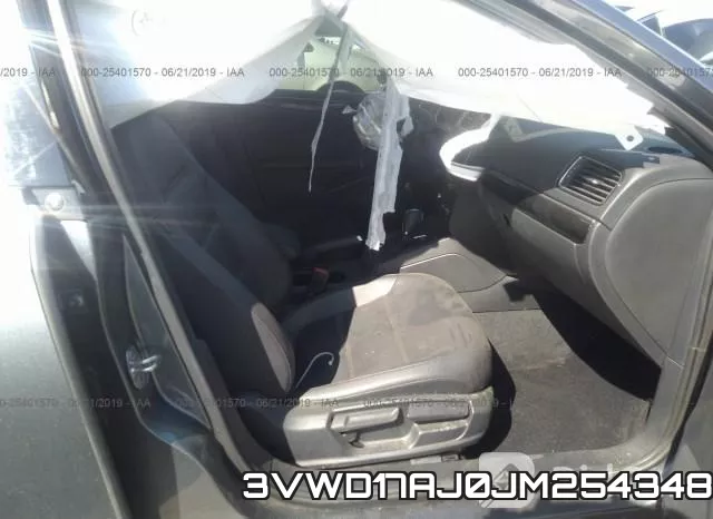 3VWD17AJ0JM254348 фото 6