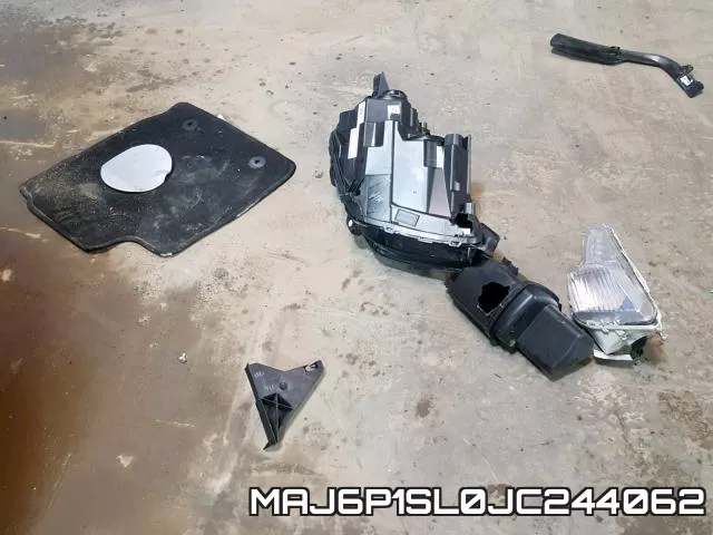 MAJ6P1SL0JC244062 фото 10