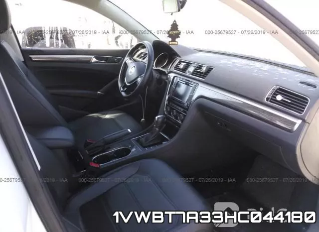 1VWBT7A33HC044180 фото 6