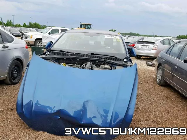 3VWC57BU1KM122869 фото 10