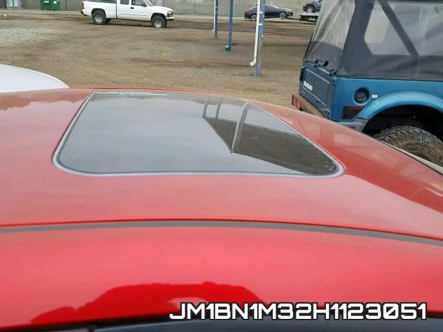 JM1BN1M32H1123051 фото 10