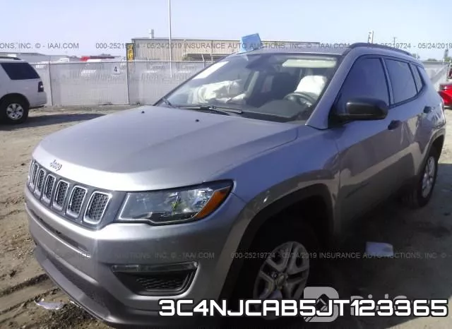 3C4NJCAB5JT123365 фото 3
