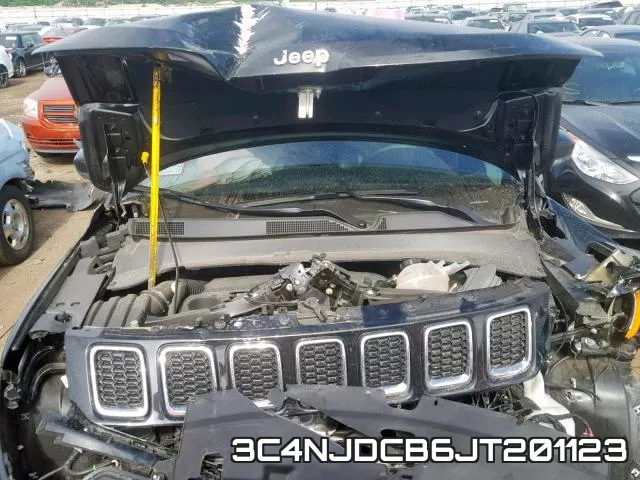 3C4NJDCB6JT201123 фото 8