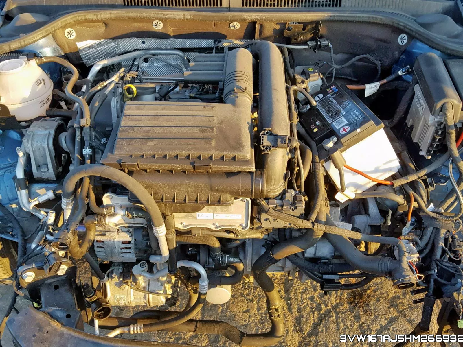 3VW167AJ5HM266932 фото 8