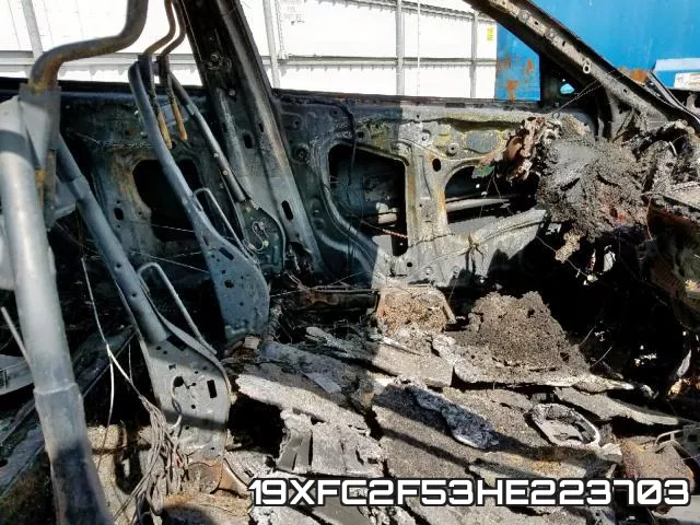 19XFC2F53HE223703 фото 6