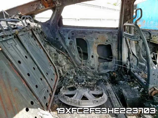 19XFC2F53HE223703 фото 7