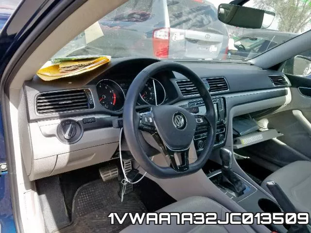 1VWAA7A32JC013509 фото 10