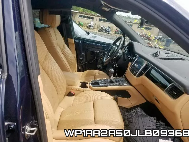 WP1AA2A50JLB09368 фото 6