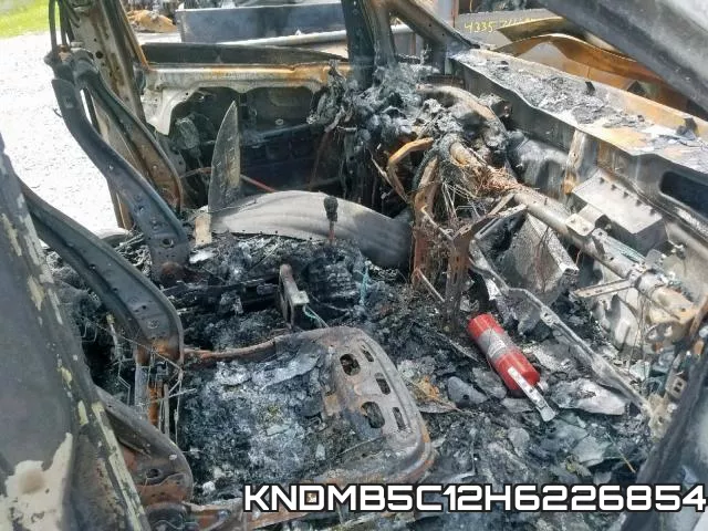 KNDMB5C12H6226854 фото 6