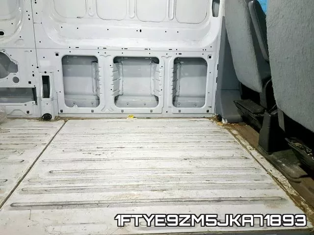 1FTYE9ZM5JKA71893 фото 7