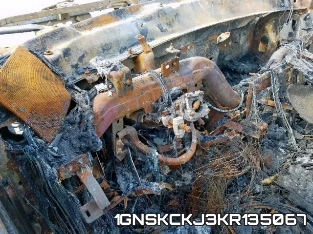 1GNSKCKJ3KR135067 фото 9
