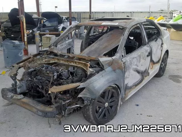 3VWD17AJ2JM225871 фото 3