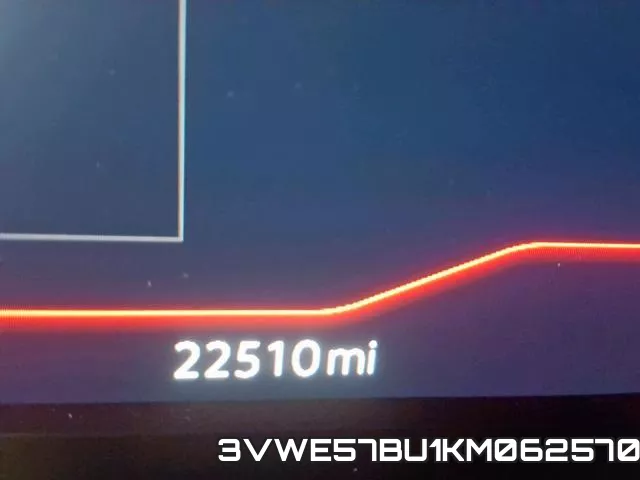 3VWE57BU1KM062570 фото 9